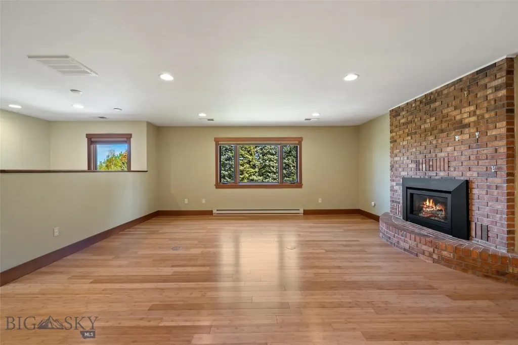 2 Hitching Post Bozeman MT 59715