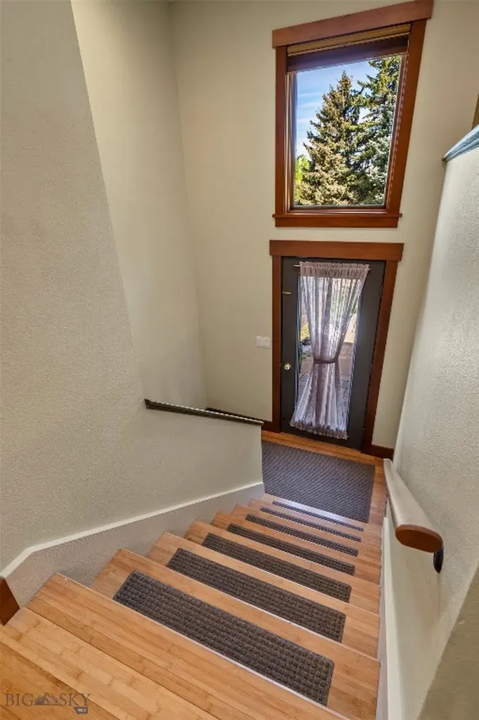 2 Hitching Post Bozeman MT 59715