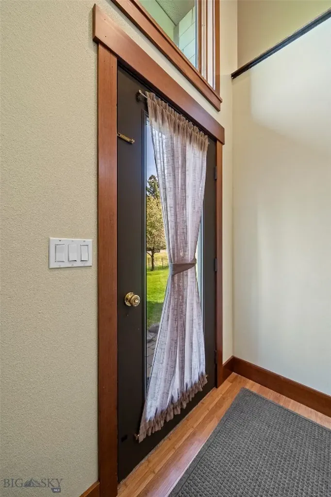 2 Hitching Post Bozeman MT 59715