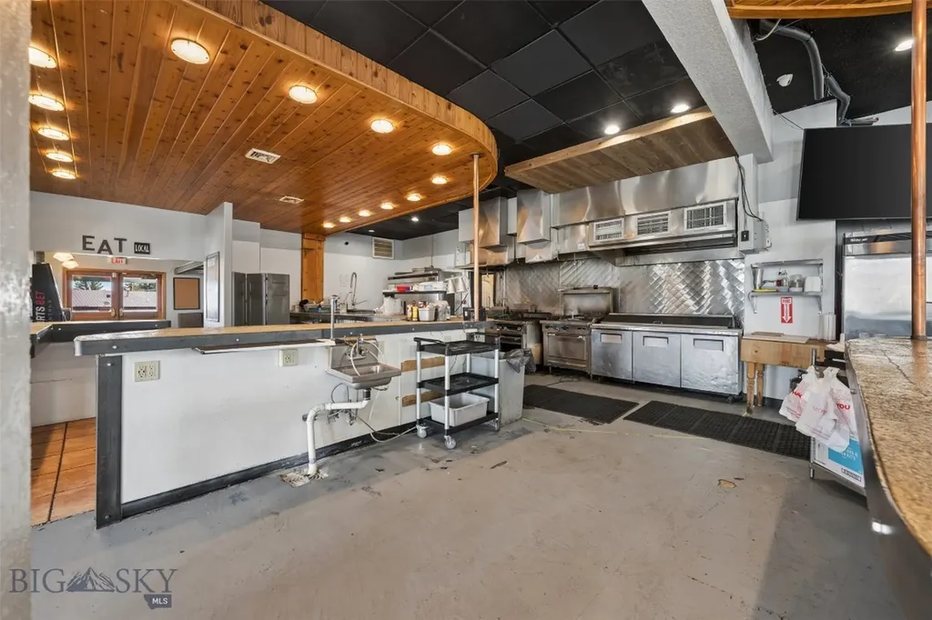205 S Arizona Butte MT 59701