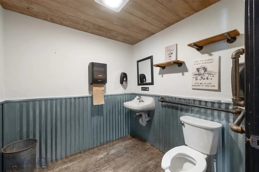 205 S Arizona Butte MT 59701