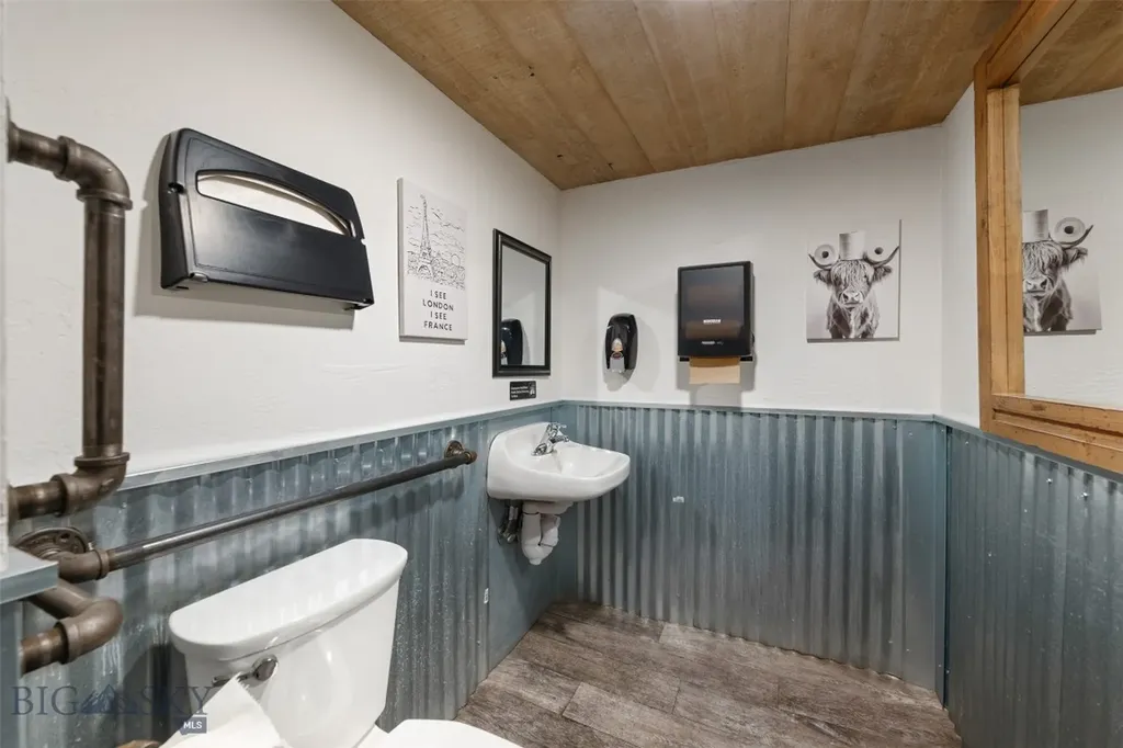 205 S Arizona Butte MT 59701