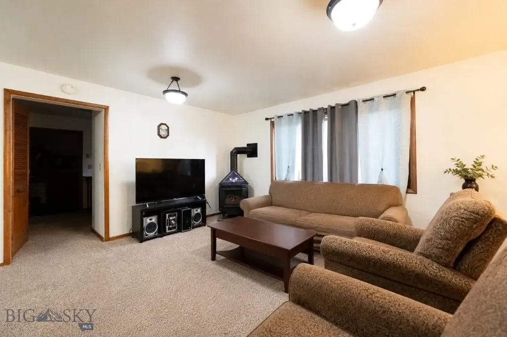 91 Stiles Belgrade MT 59714