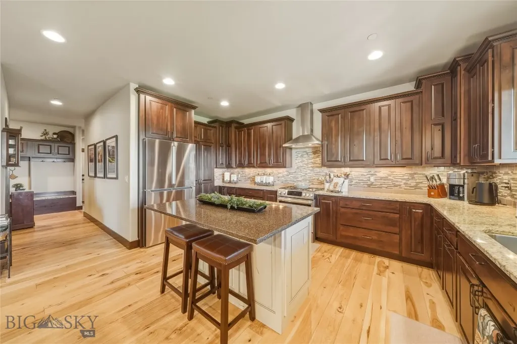 836 Hyalite View Drive Bozeman MT 59718