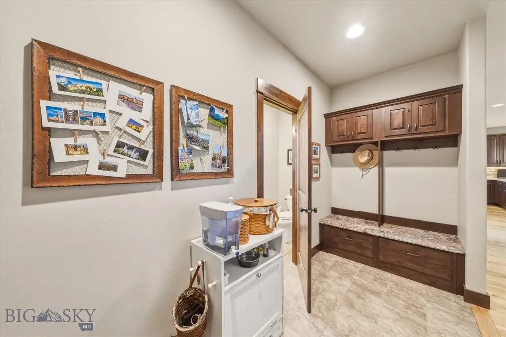 836 Hyalite View Drive Bozeman MT 59718
