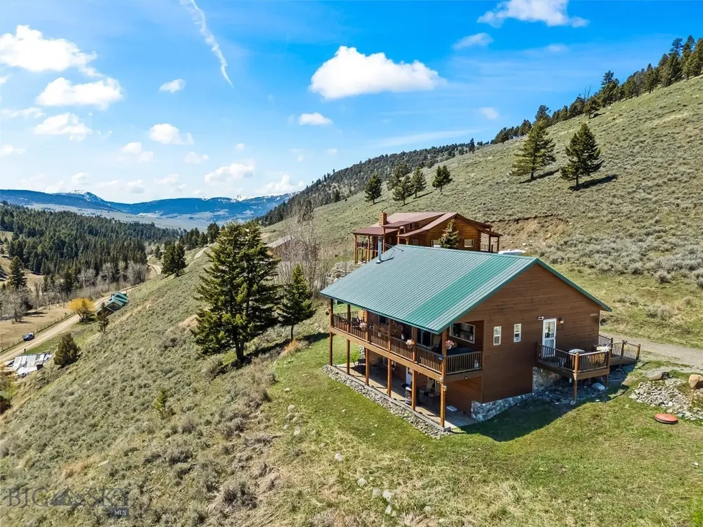 23 Hanlon Hill Drive Gardiner MT 59030