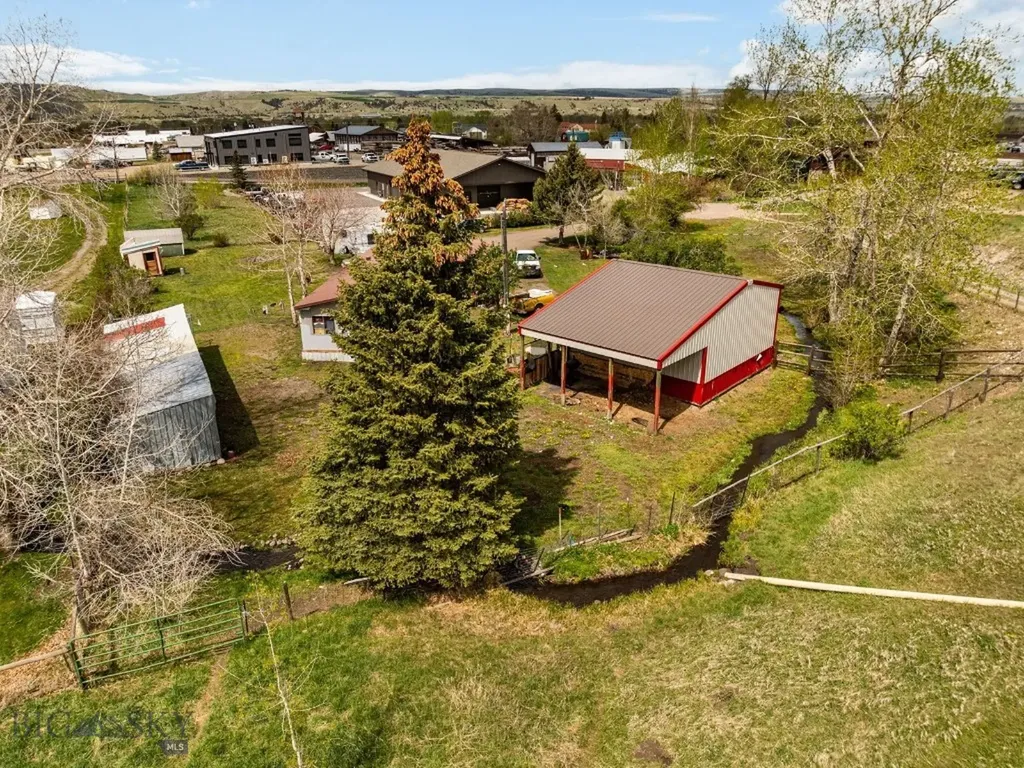 20 Rabel Lane Gallatin Gateway MT 59730