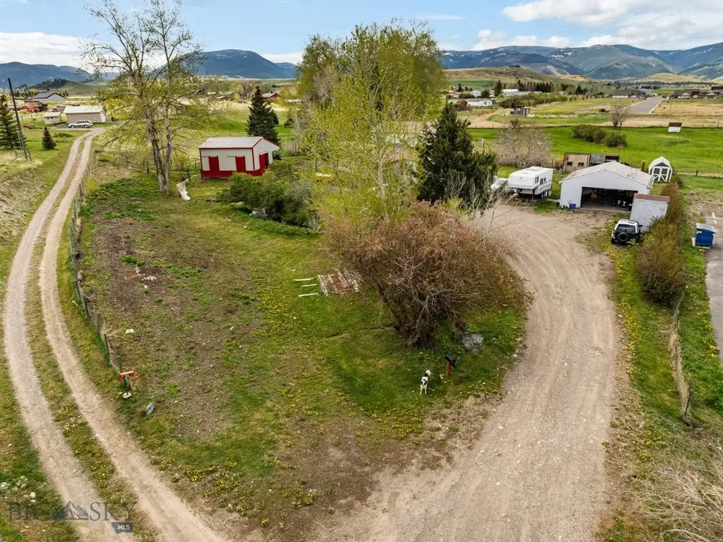 20 Rabel Lane Gallatin Gateway MT 59730