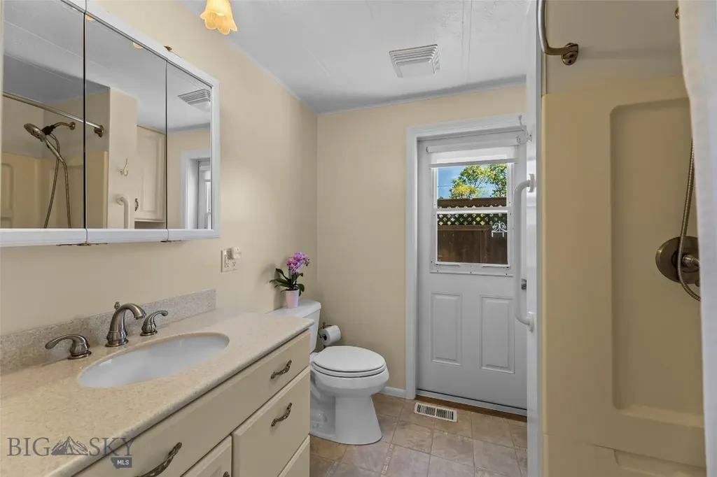 16 Orion Way Emigrant MT 59027
