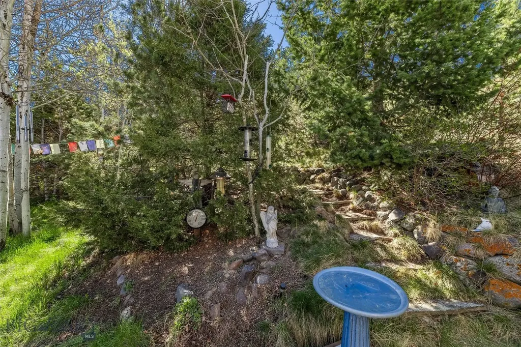 16 Orion Way Emigrant MT 59027