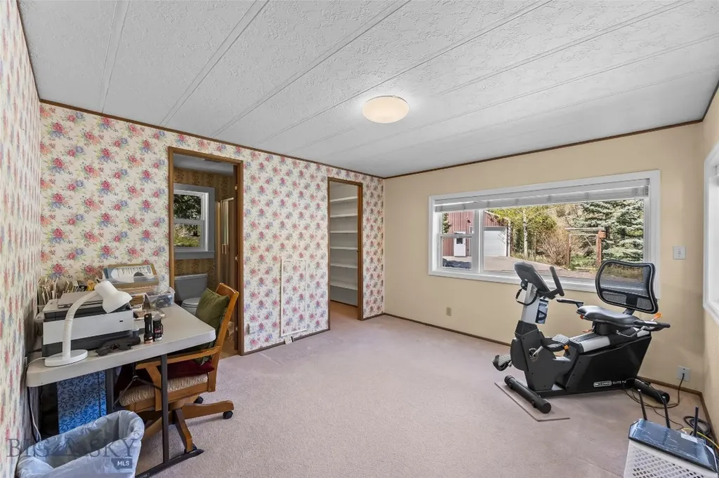 16 Orion Way Emigrant MT 59027