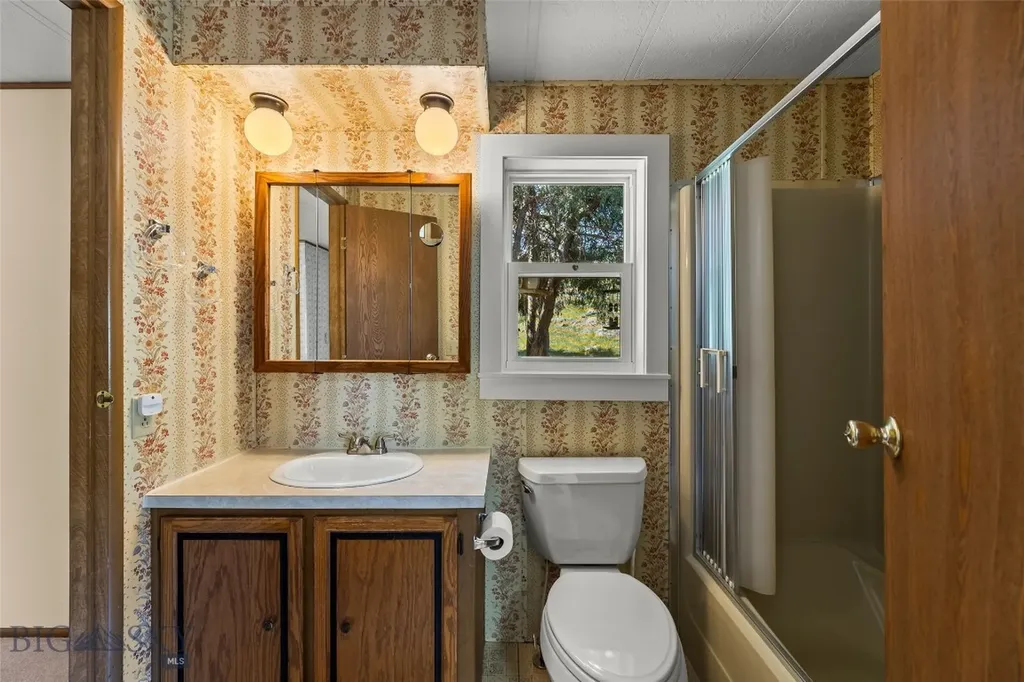 16 Orion Way Emigrant MT 59027