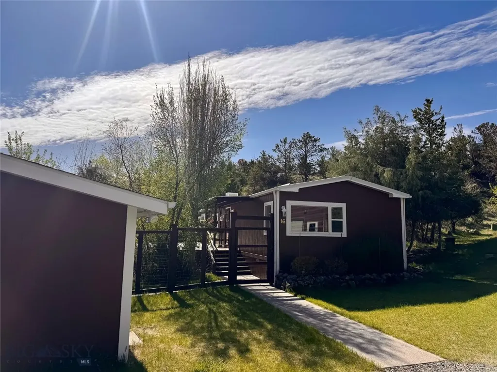 16 Orion Way Emigrant MT 59027