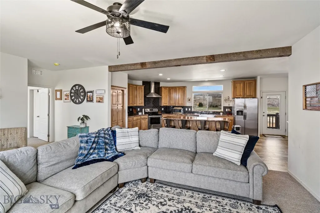 2117 Nixon Gulch Road Manhattan MT 59741