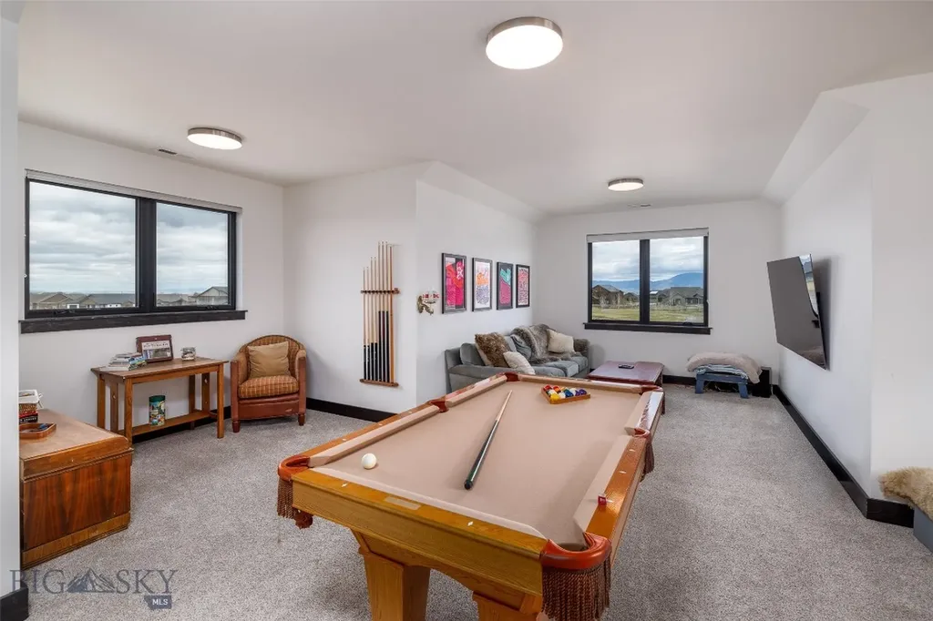 197 White Horse Loop Bozeman MT 59718