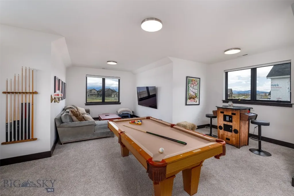197 White Horse Loop Bozeman MT 59718