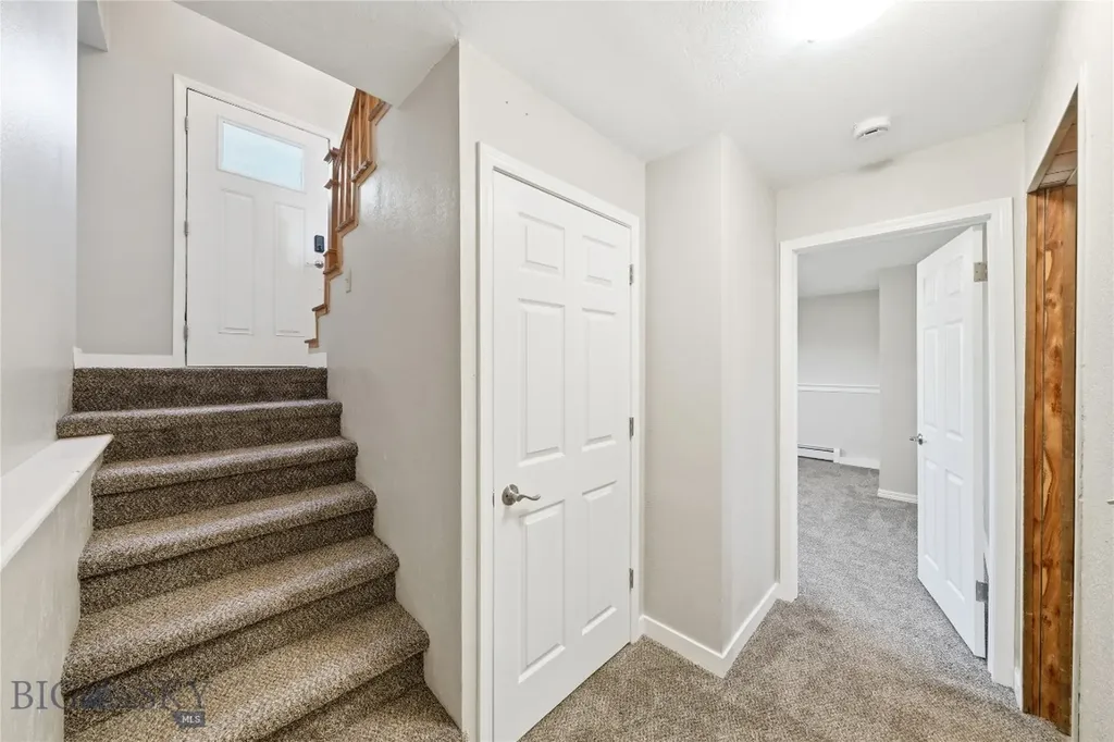 208 Elm Lane Livingston MT 59047