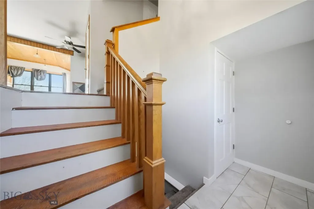 208 Elm Lane Livingston MT 59047