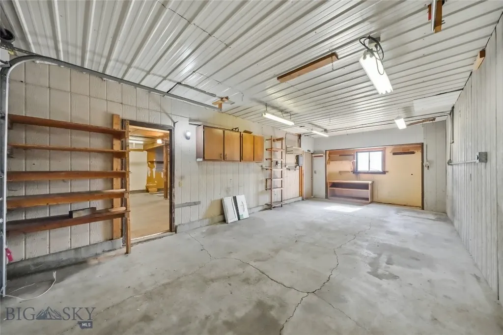 208 Elm Lane Livingston MT 59047