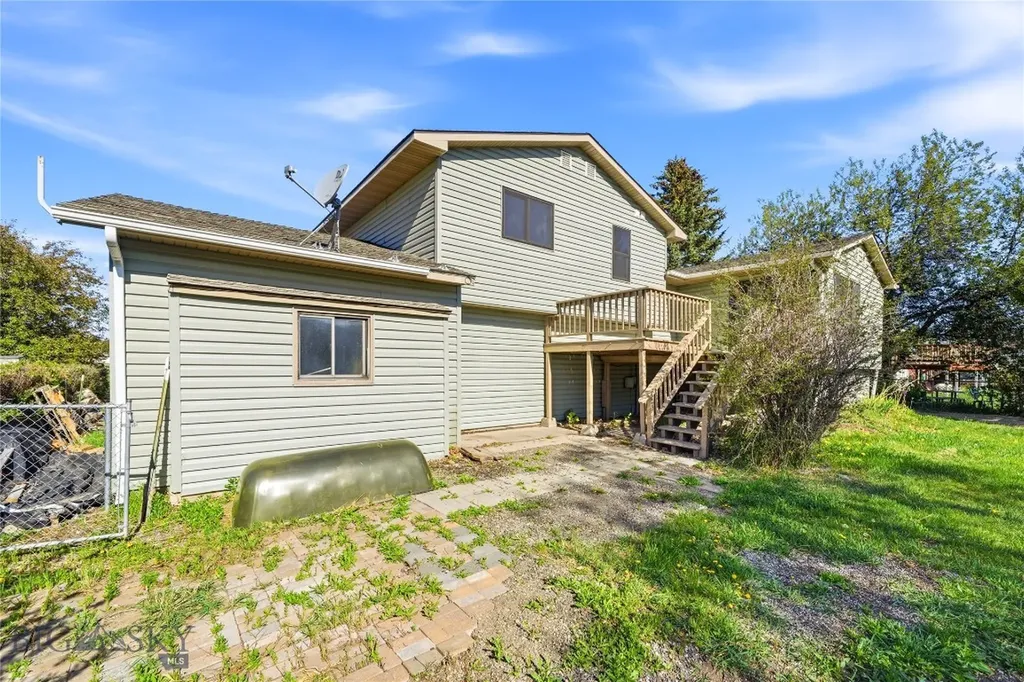 208 Elm Lane Livingston MT 59047