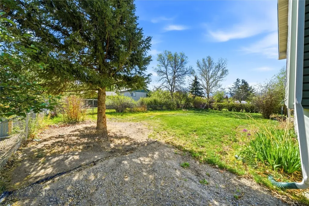 208 Elm Lane Livingston MT 59047