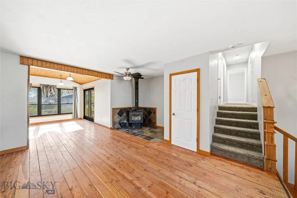 208 Elm Lane Livingston MT 59047