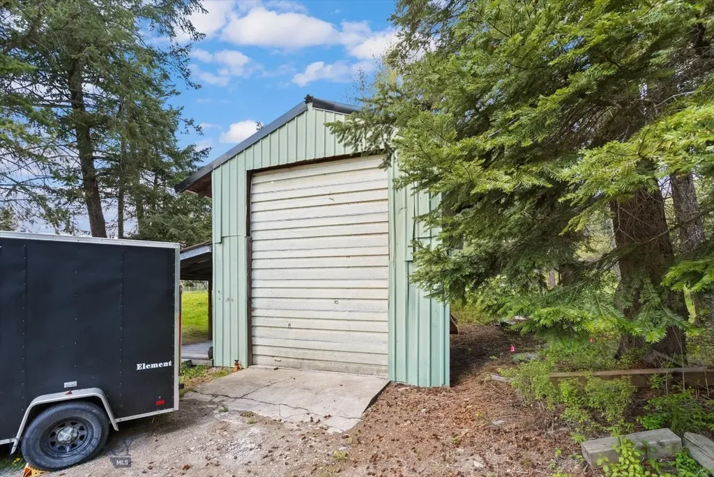 12820 Red Owl Trail Bigfork MT 59911