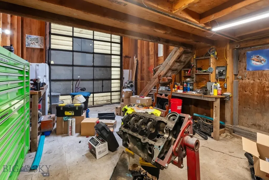 12820 Red Owl Trail Bigfork MT 59911