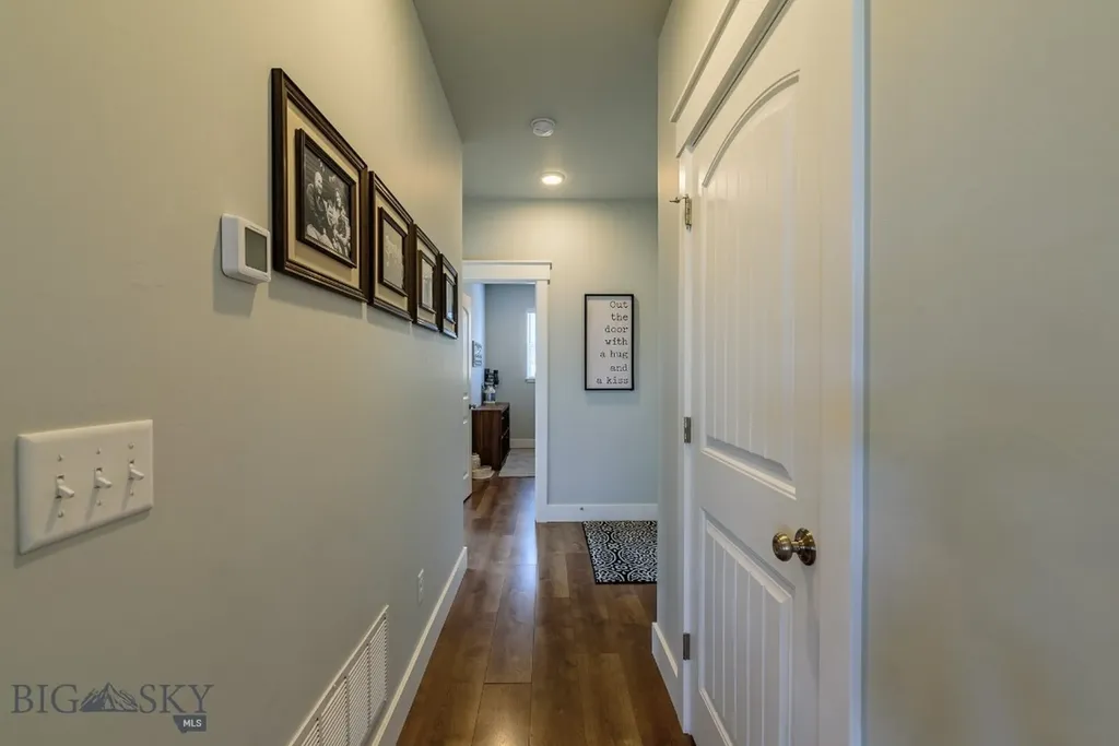 1514 Twodot Lane Belgrade MT 59714