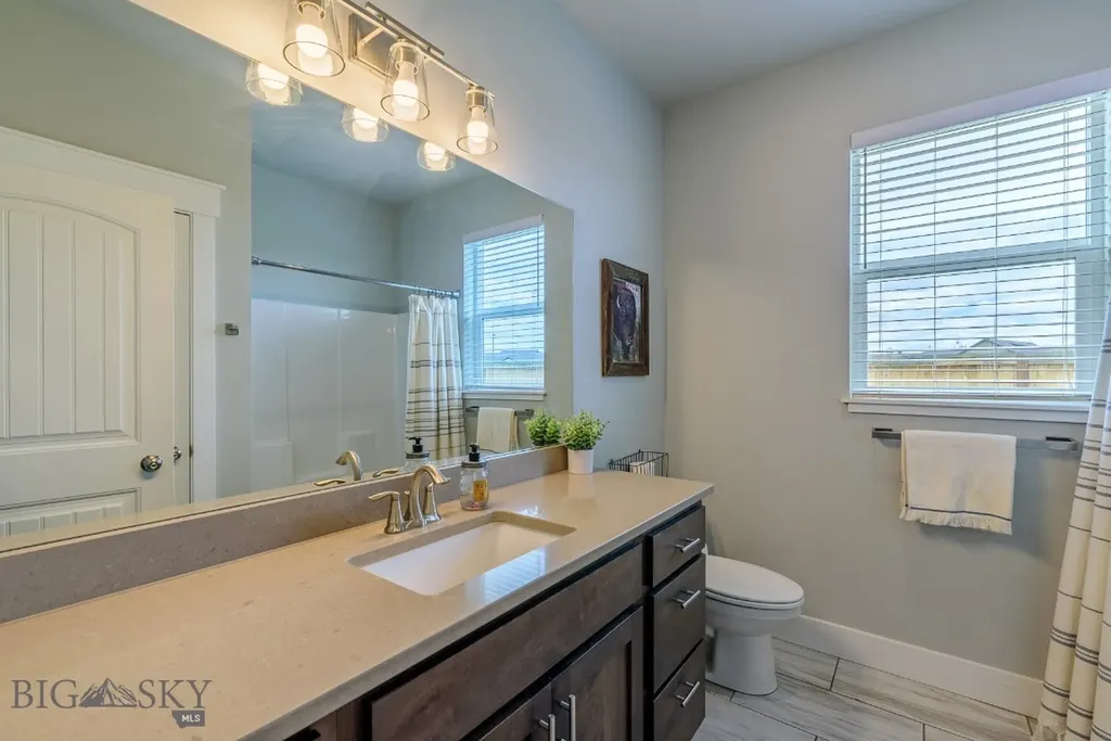 1514 Twodot Lane Belgrade MT 59714