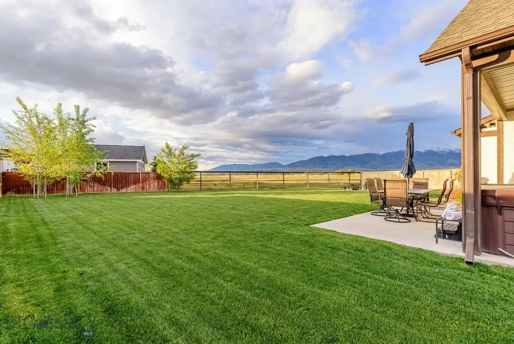 1514 Twodot Lane Belgrade MT 59714