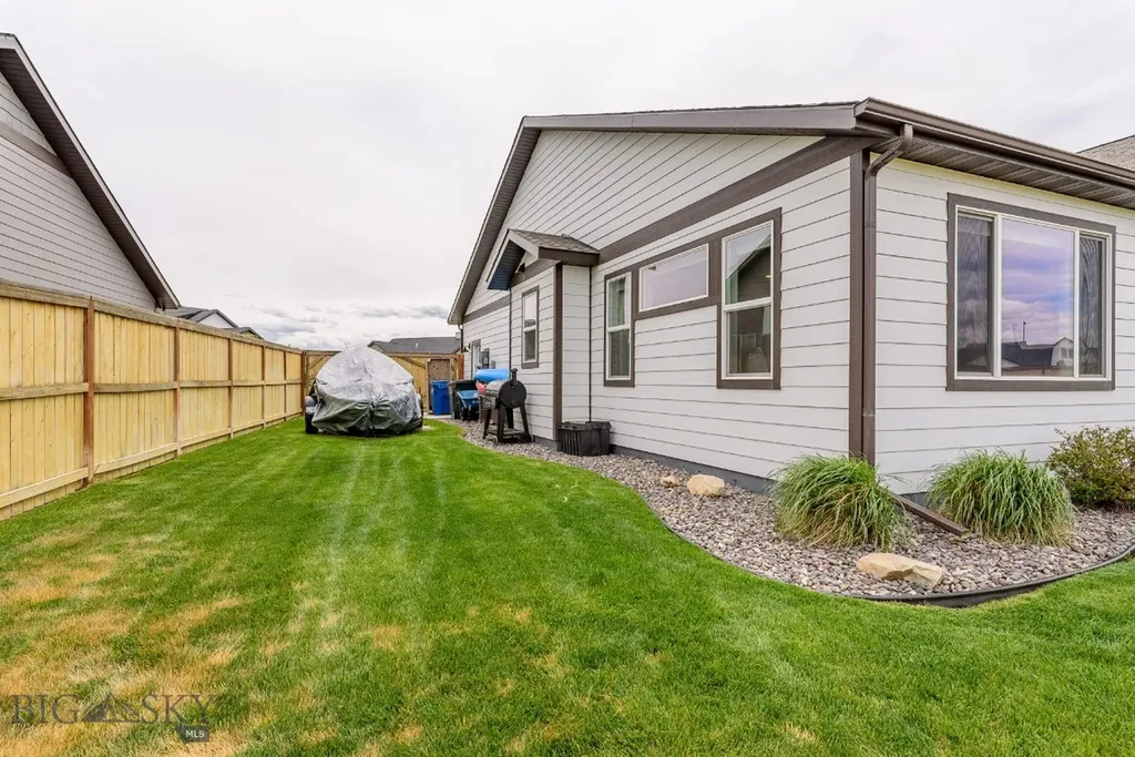 1514 Twodot Lane Belgrade MT 59714