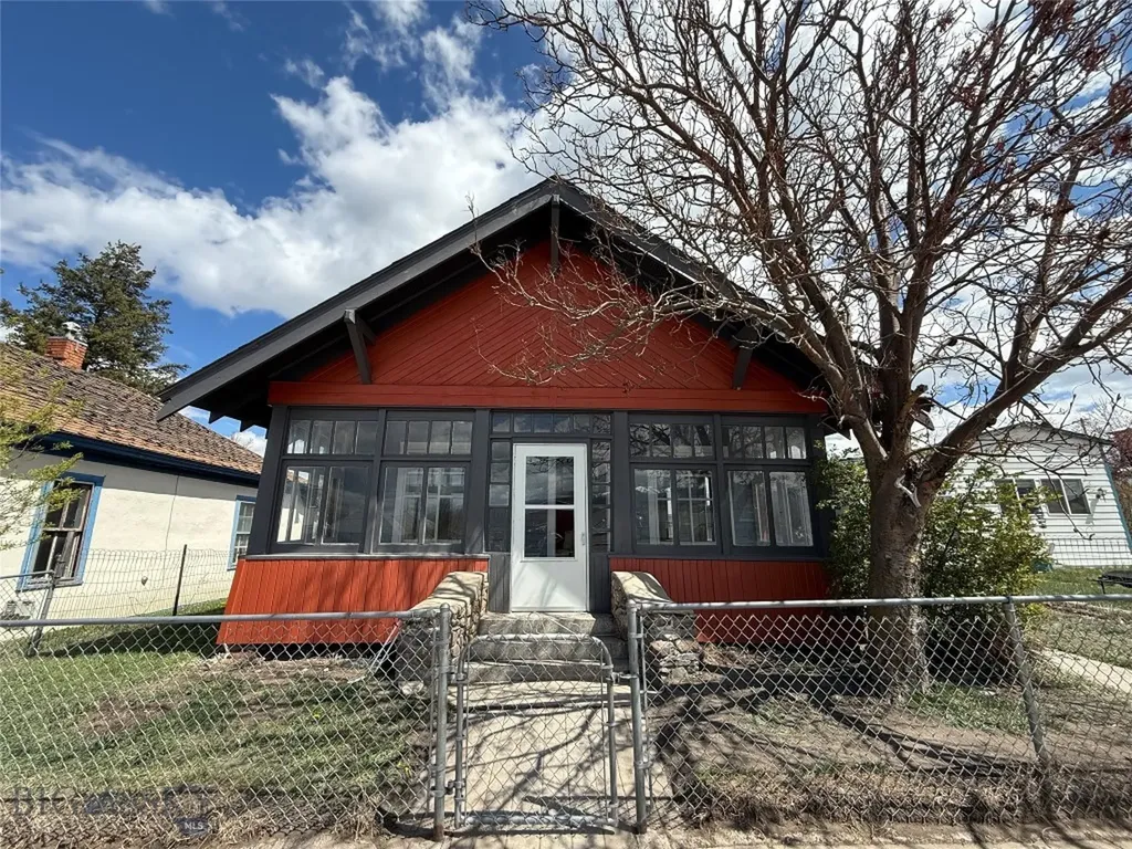215 2nd Deer Lodge MT 59722