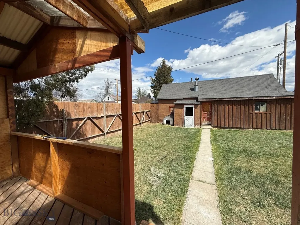 215 2nd Deer Lodge MT 59722