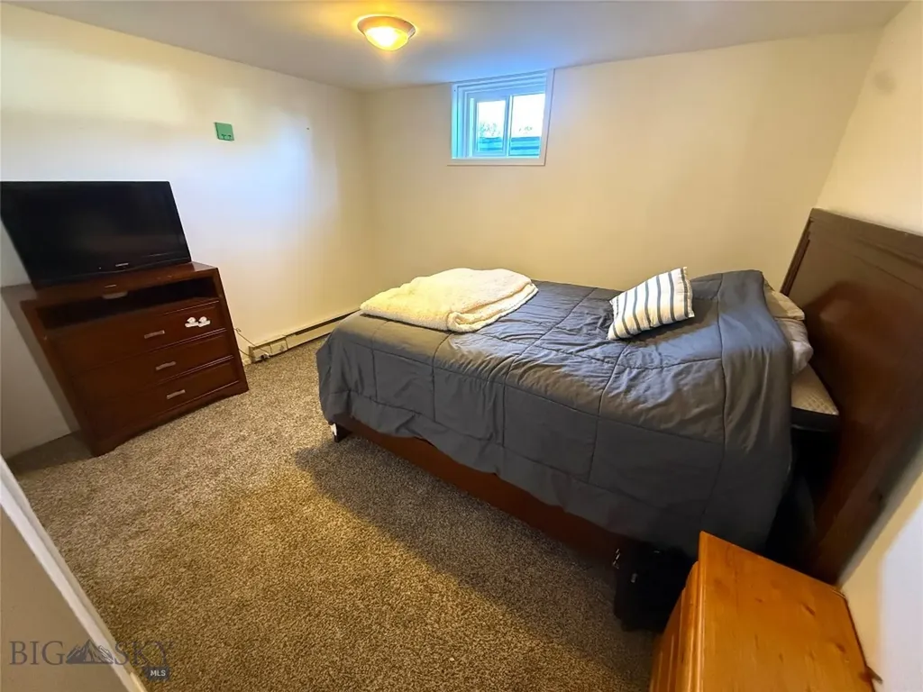 212 W 9th Big Timber MT 59011