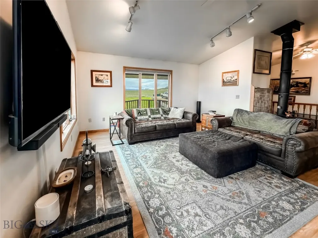1910 No Creek Court Helena MT 59602