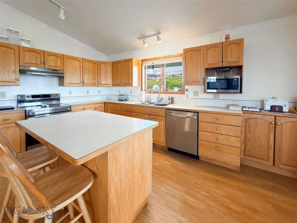 1910 No Creek Court Helena MT 59602