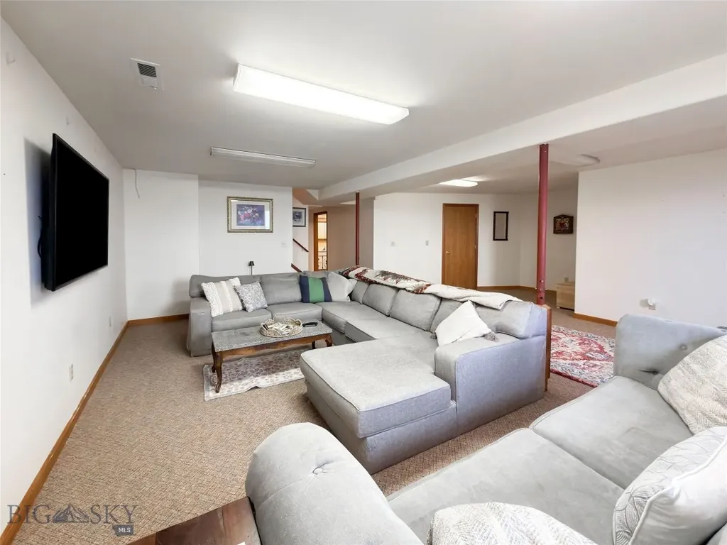 1910 No Creek Court Helena MT 59602