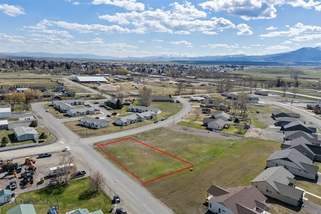 1011 Tumbleweed Lane Deer Lodge MT 59722