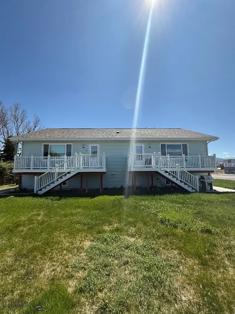 Livingston MT 59047