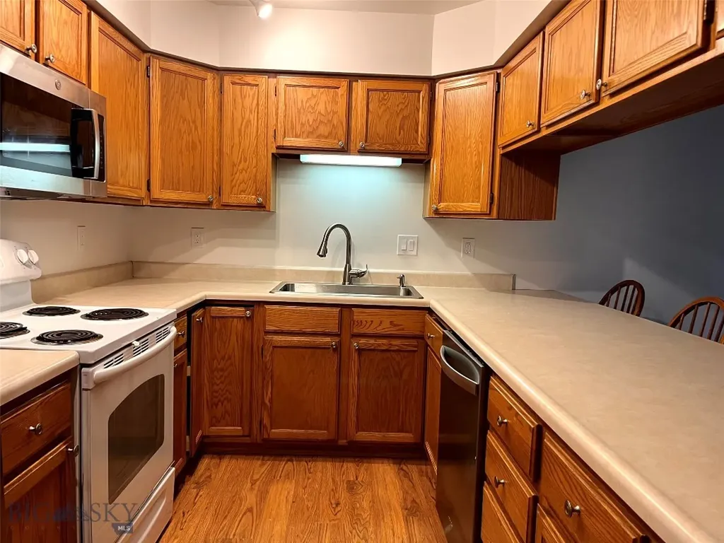 1611 W Koch Bozeman MT 59715