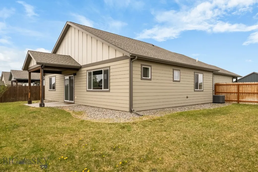 1514 Oakwood Belgrade MT 59714