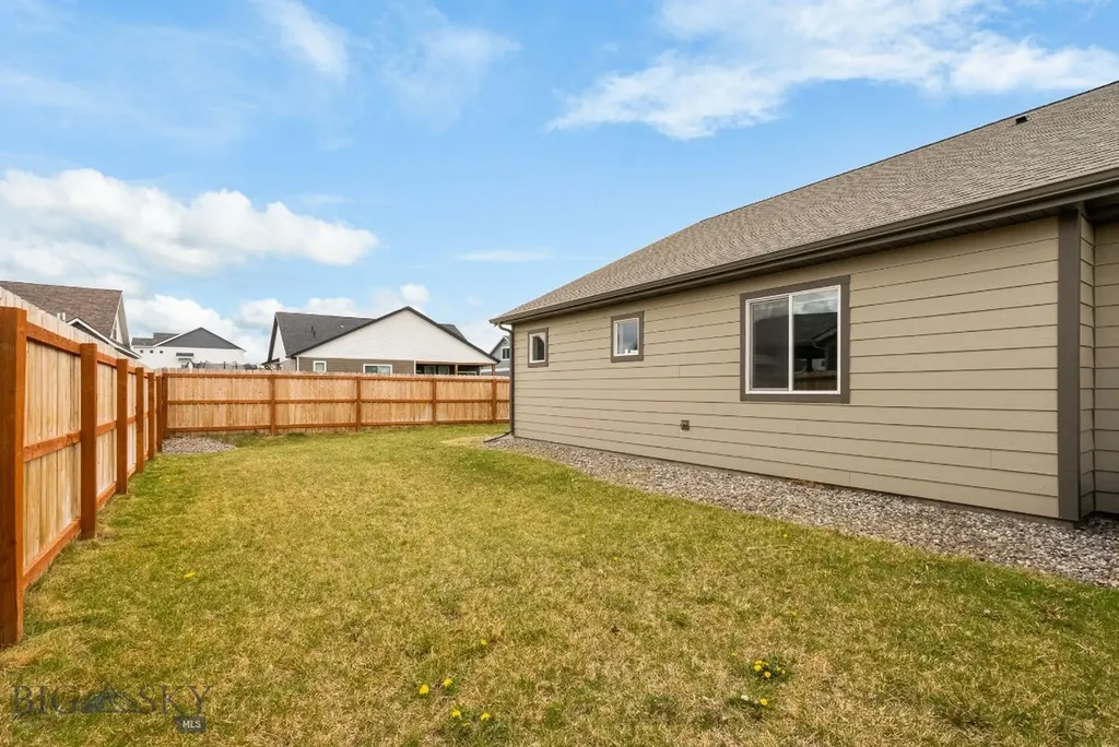 1514 Oakwood Belgrade MT 59714