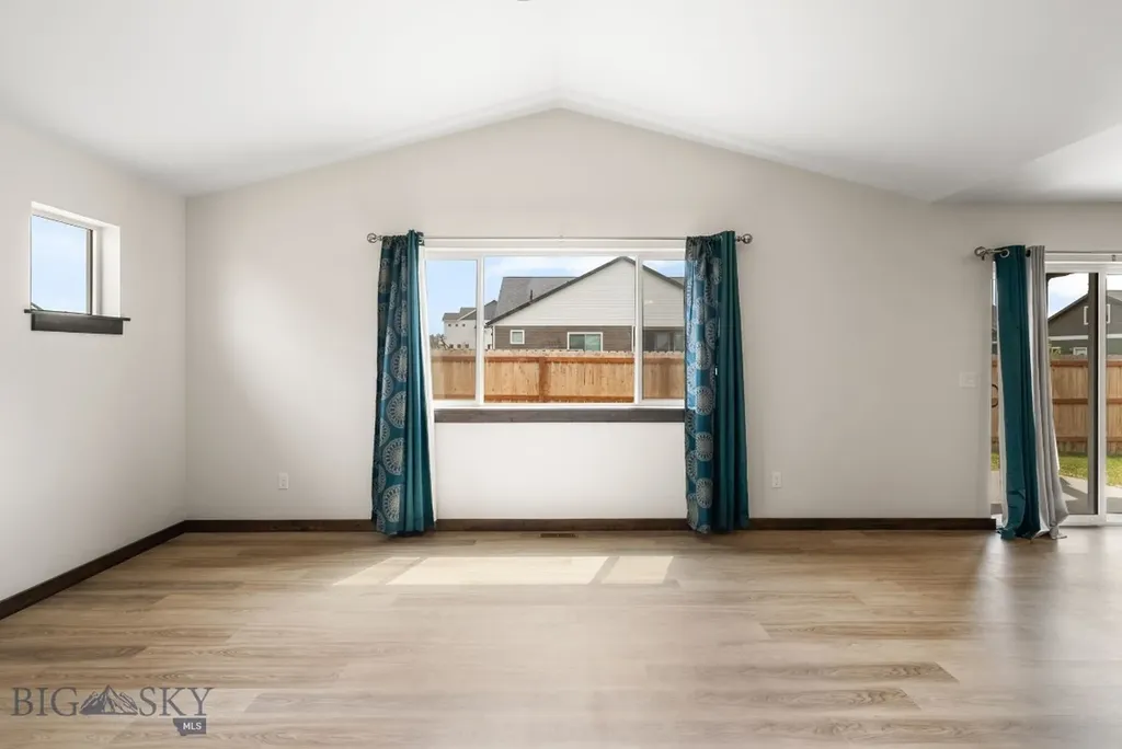 1514 Oakwood Belgrade MT 59714