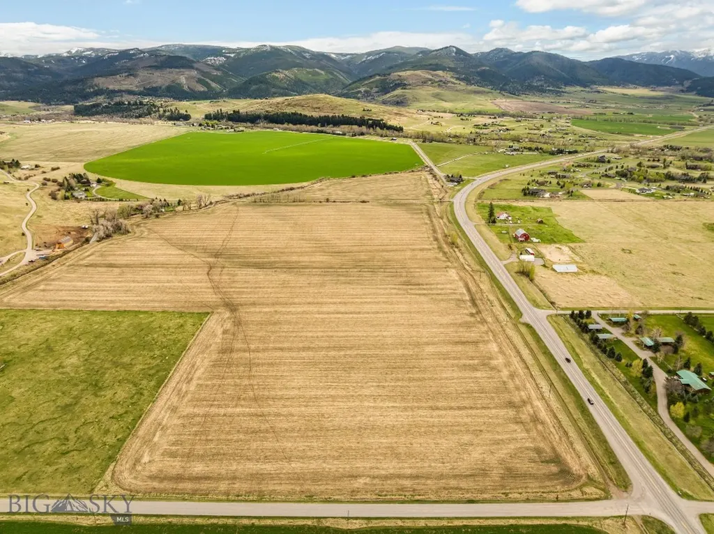 Tbd Hawk Hill Road Gallatin Gateway MT 59730