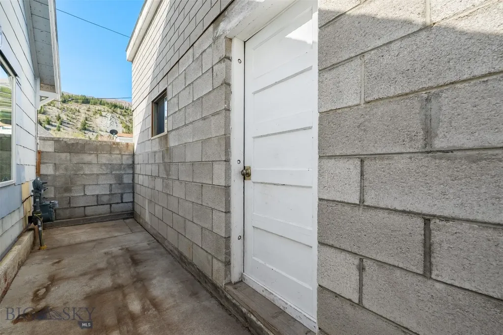 602 Ash Street Anaconda MT 59711