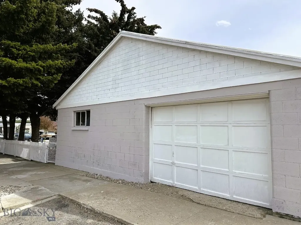 602 Ash Street Anaconda MT 59711
