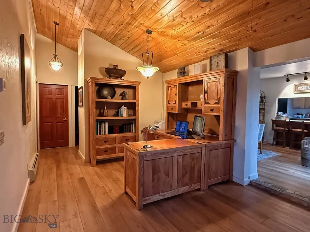 42 River Ridge Lane Shelby MT 59474