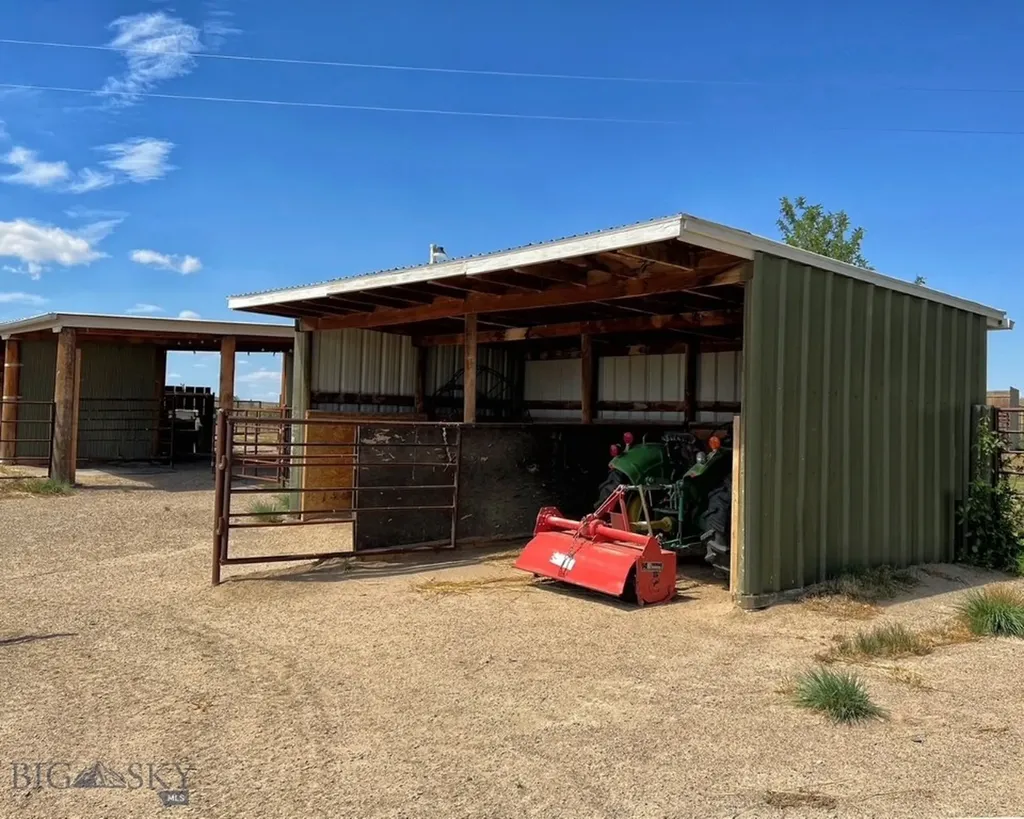 42 River Ridge Lane Shelby MT 59474