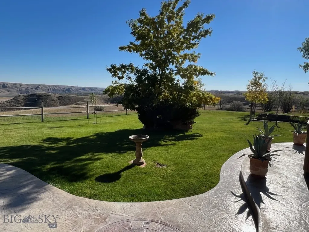 42 River Ridge Lane Shelby MT 59474